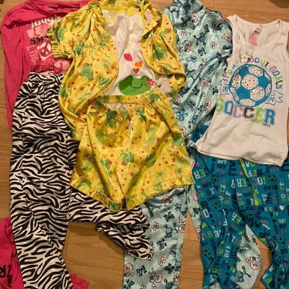 Girls pajamas bundle‎